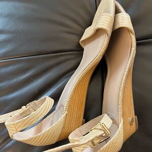 Women's Tan Wedge Sandals